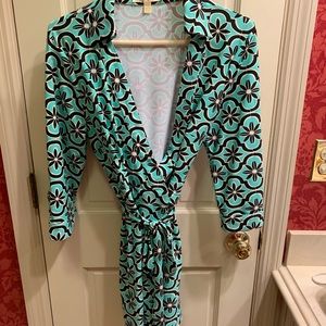 V-neck, wrap tunic; EUC